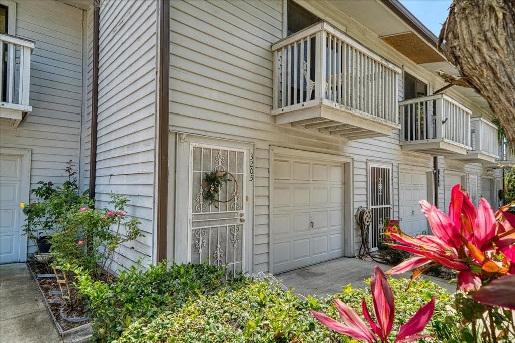 6238 92ND PLACE N UNIT 3205 PINELLAS PARK, FL 33782