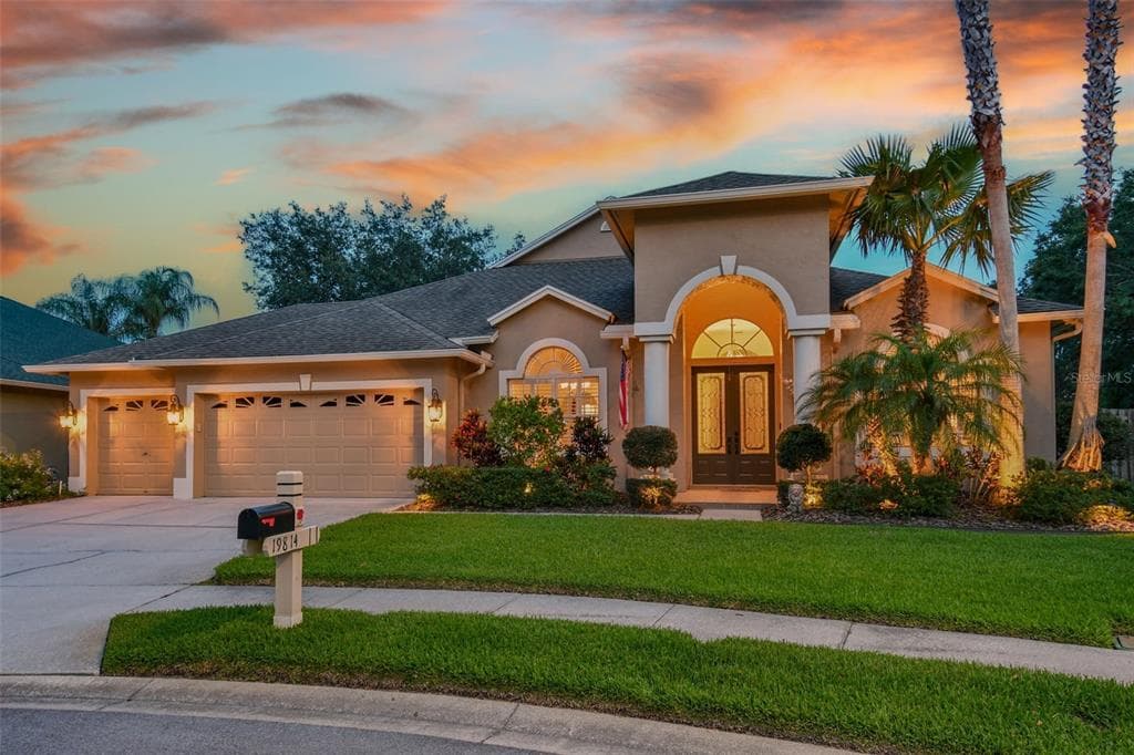 19814 GLAZING GLOBE LANE LUTZ, FL 33558
