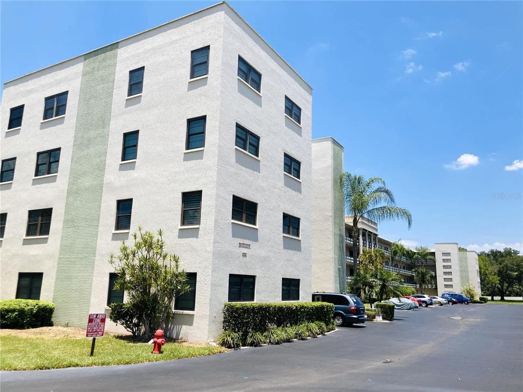 6080 80TH STREET N UNIT 402 ST PETERSBURG, FL 33709