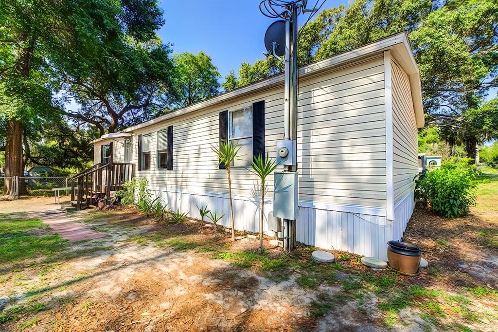 7328 CENTERWOOD AVENUE SPRING HILL, FL 34606