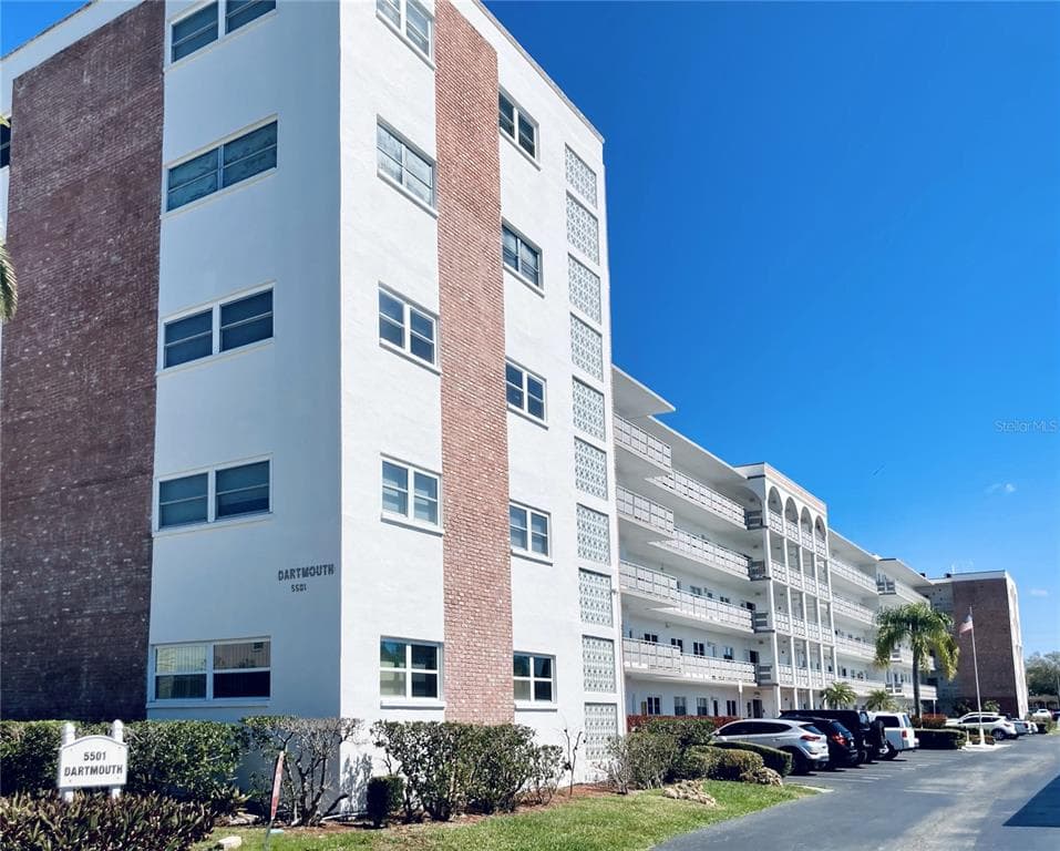 5501 80TH STREET N UNIT 415 ST PETERSBURG, FL 33709