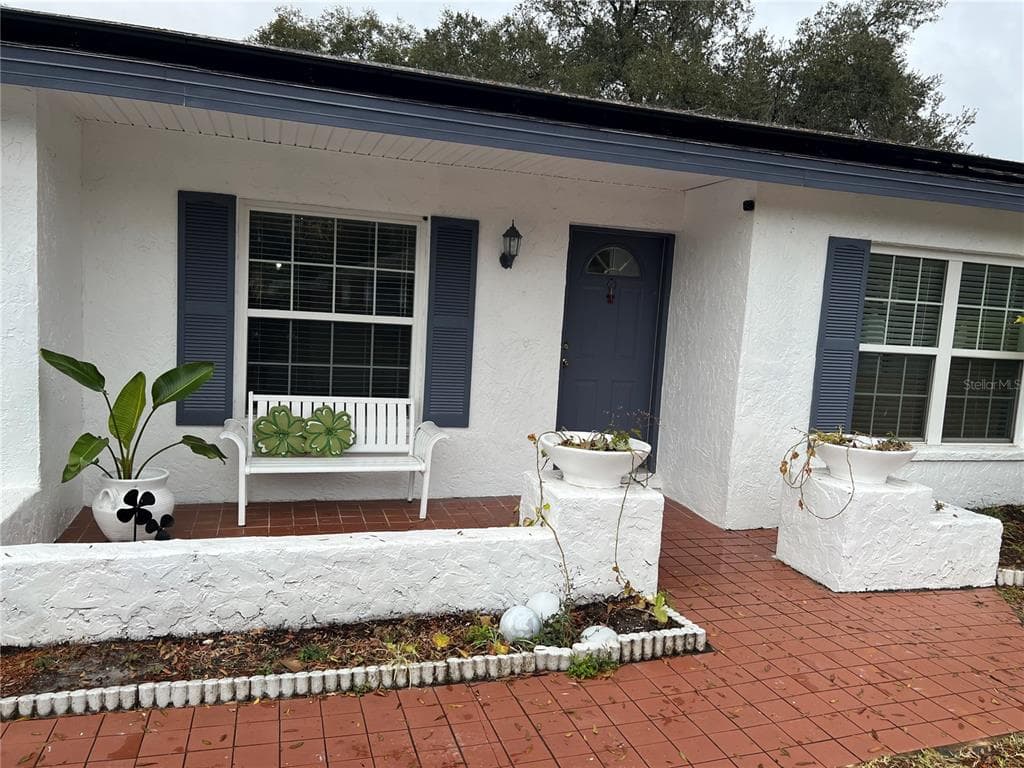 4213 WOODLARK DRIVE TAMPA, FL 33624