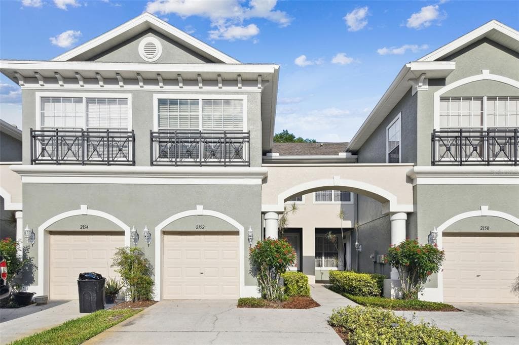 2152 PARK CRESCENT DRIVE