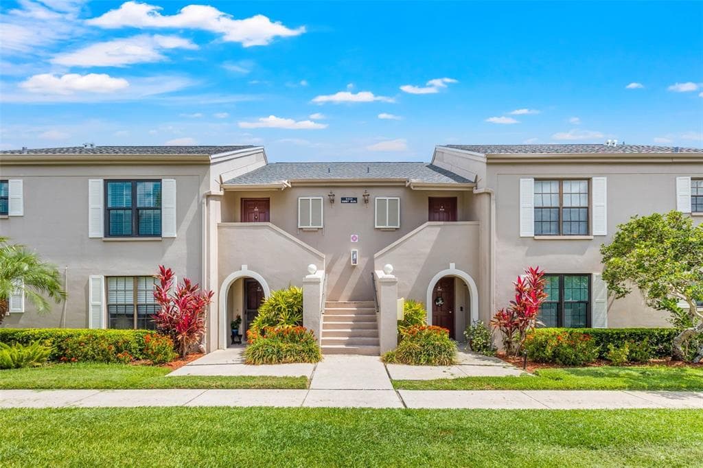 2453 EGRET BOULEVARD UNIT O203 CLEARWATER, FL 33762