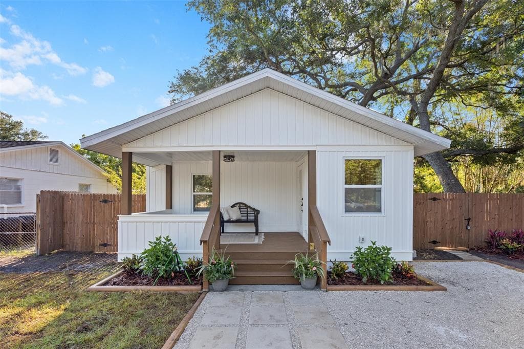6297 29TH STREET N ST PETERSBURG, FL 33702