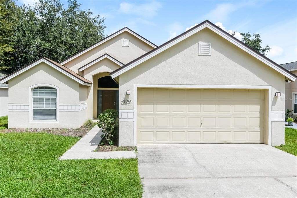 2129 FISH EAGLE STREET CLERMONT, FL 34714