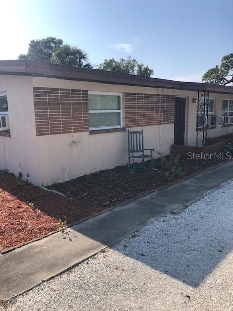 3351 DRYER AVENUE LARGO, FL 33770