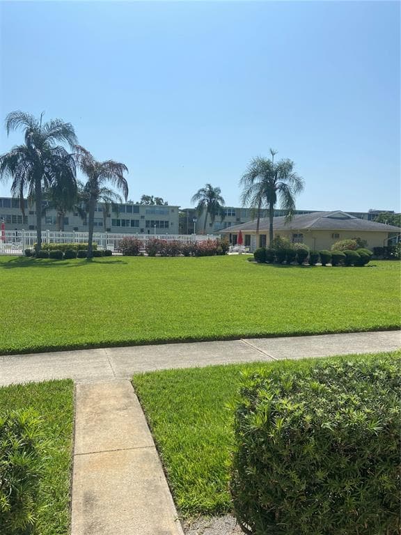 8101 11TH STREET N UNIT 125 ST PETERSBURG, FL 33702