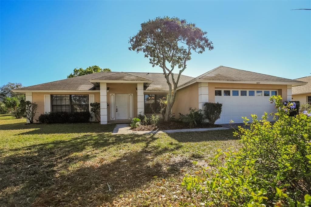 1085 JENNIE RIDGE TRAIL KISSIMMEE, FL 34747