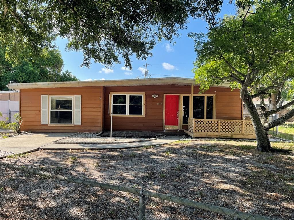 1613 SCOTT STREET CLEARWATER, FL 33755