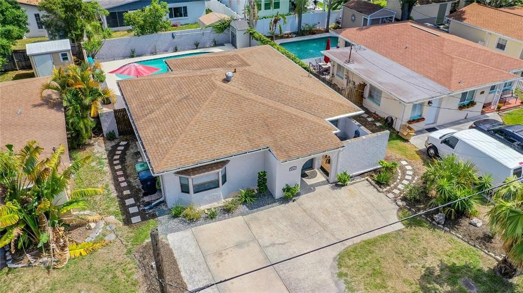3921 W CASS STREET TAMPA, FL 33609