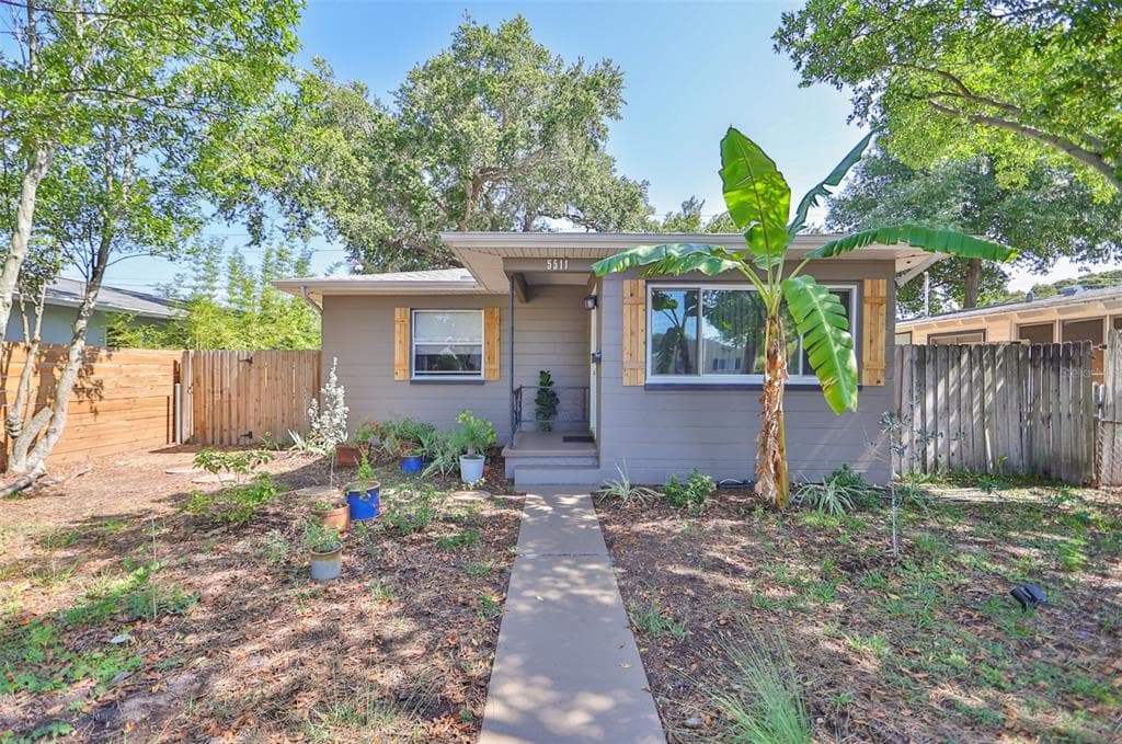 5511 DARTMOUTH AVENUE N ST PETERSBURG, FL 33710