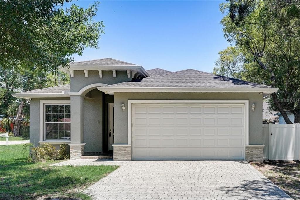 6717 N BOULEVARD TAMPA, FL 33604