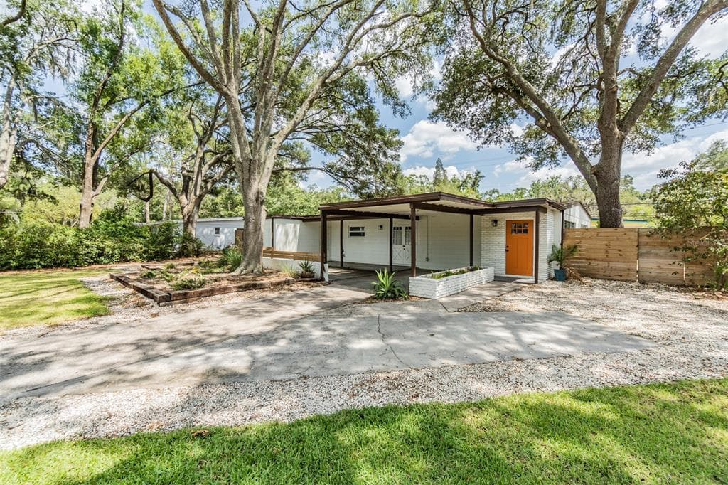 535 BROXBURN AVENUE TEMPLE TERRACE, FL 33617