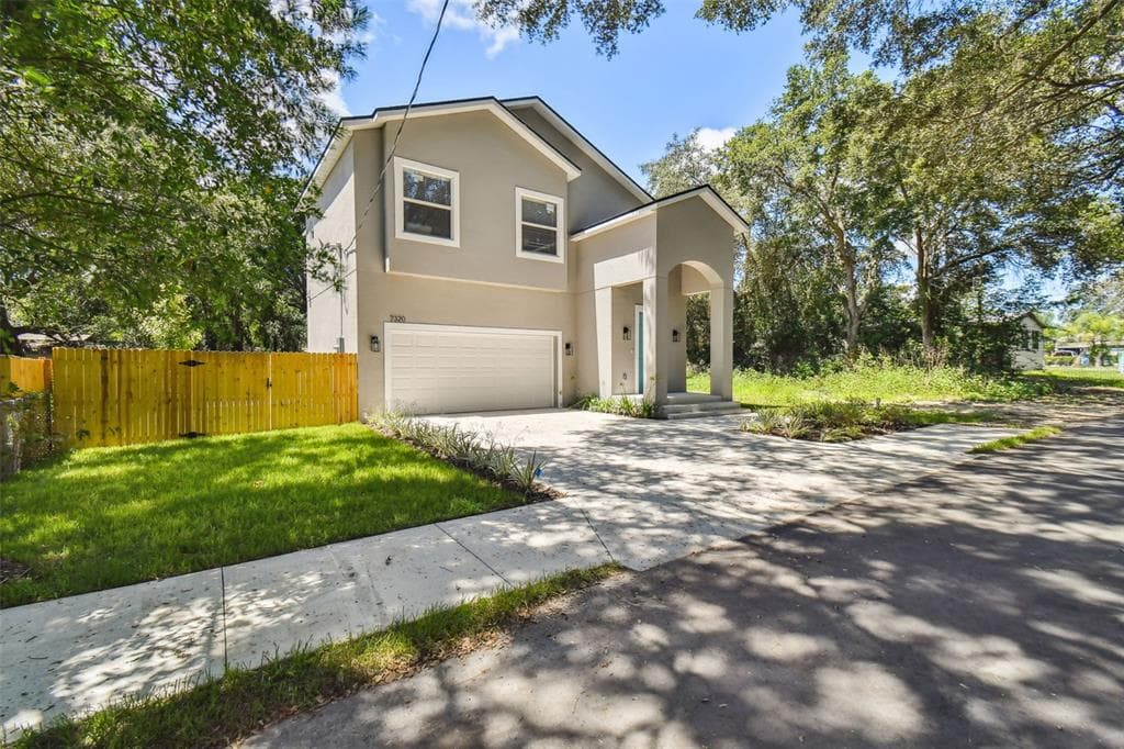 7320 MANHATTAN DRIVE TAMPA, FL 33625