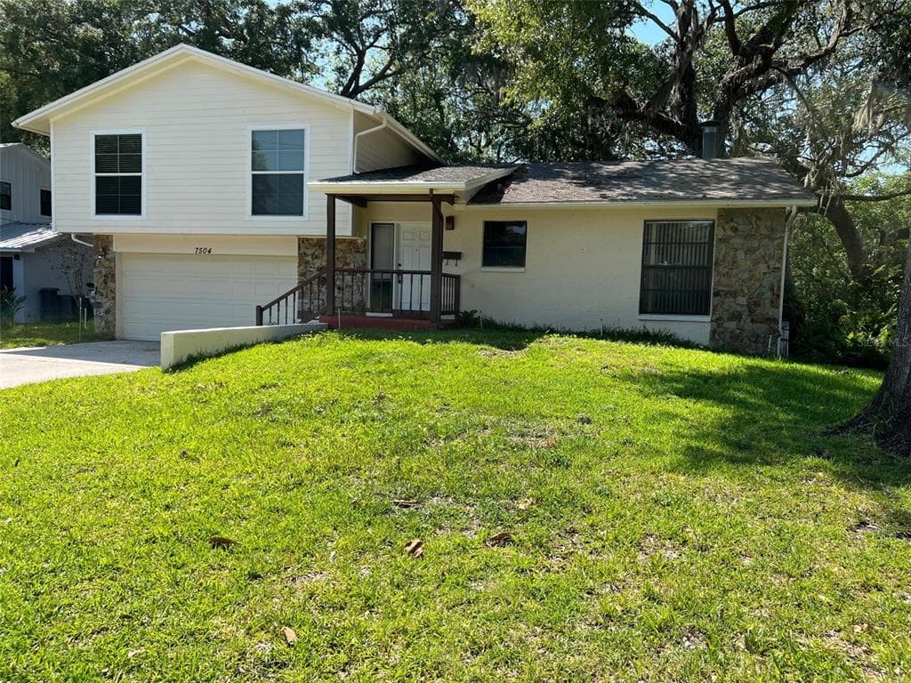7504 PARK DRIVE TAMPA, FL 33610