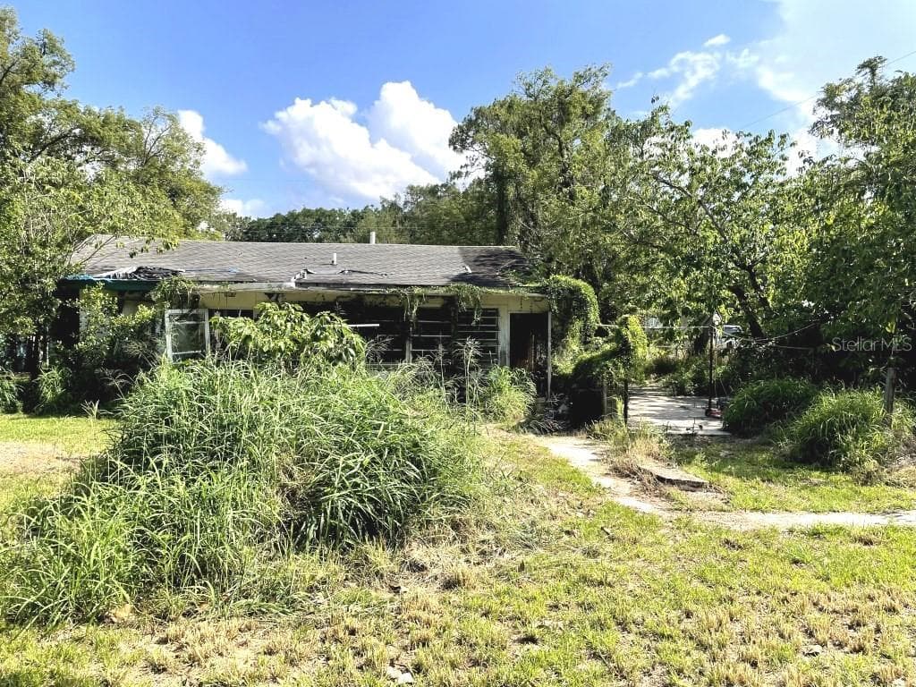 317 W LEWIS AVENUE APOPKA, FL 32712