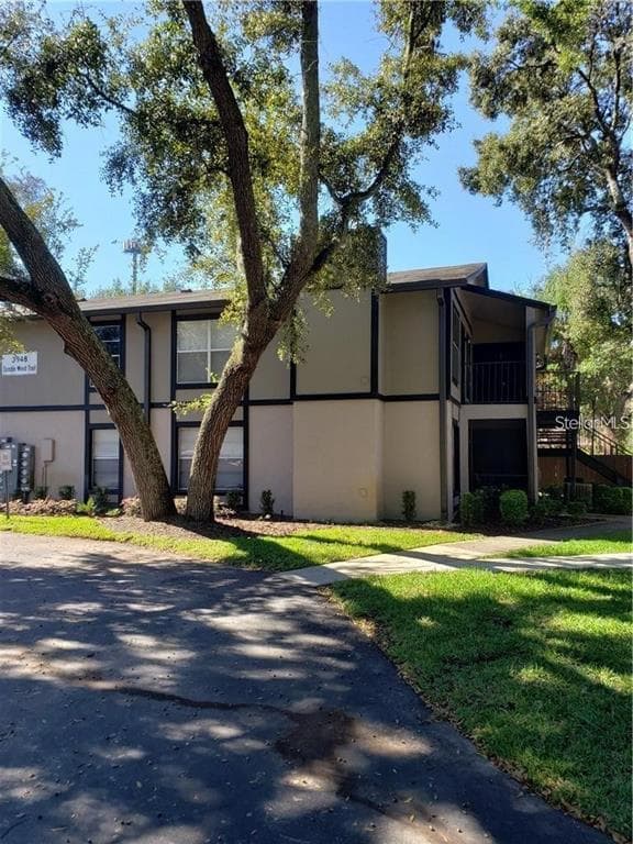 3948 TUMBLE WOOD TRAIL UNIT 202 TAMPA, FL 33613