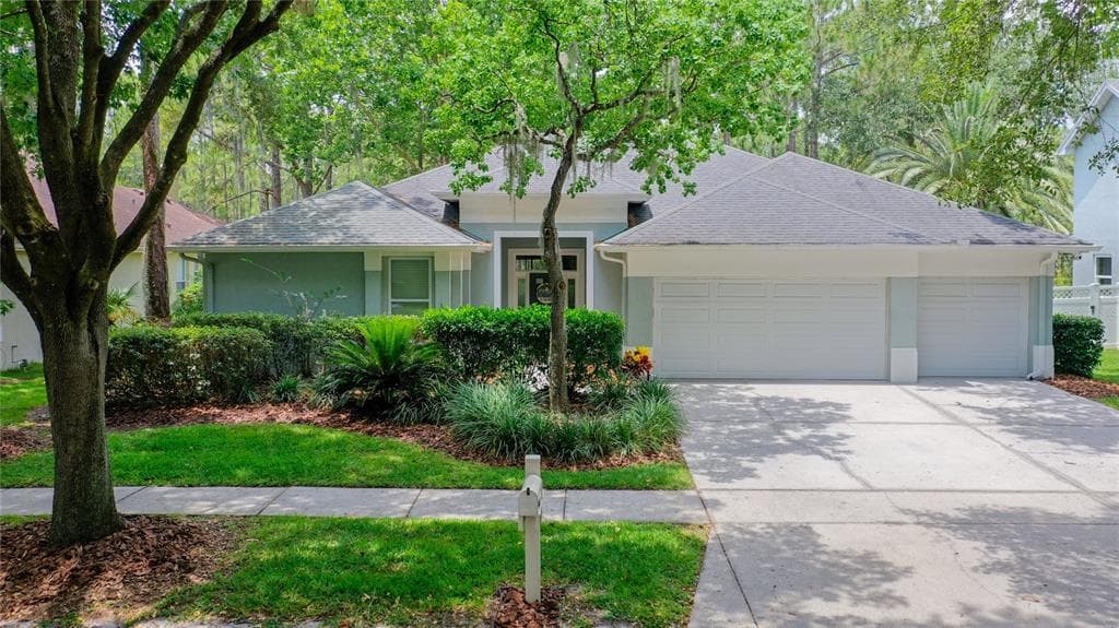 8723 ASHWORTH DRIVE TAMPA, FL 33647