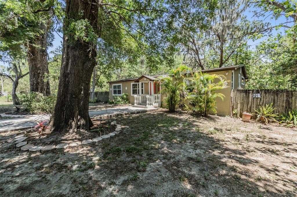 5315 ORANGE AVENUE SEFFNER, FL 33584