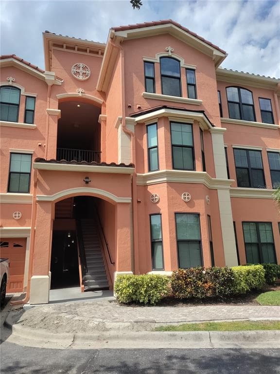 2732 VIA MURANO UNIT 527 CLEARWATER, FL 33764