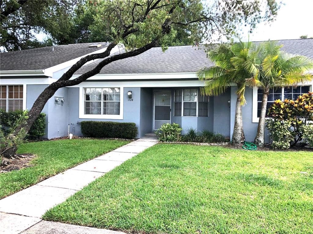 1324 WICKFORD STREET SAFETY HARBOR, FL 34695