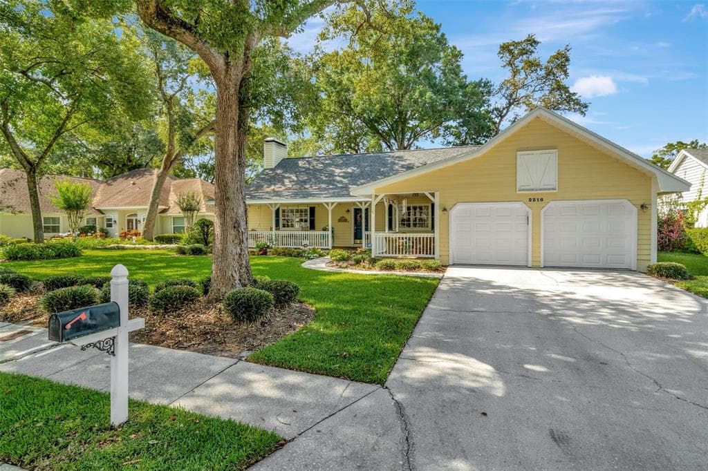 2216 SHADEHILL COURT TAMPA, FL 33612