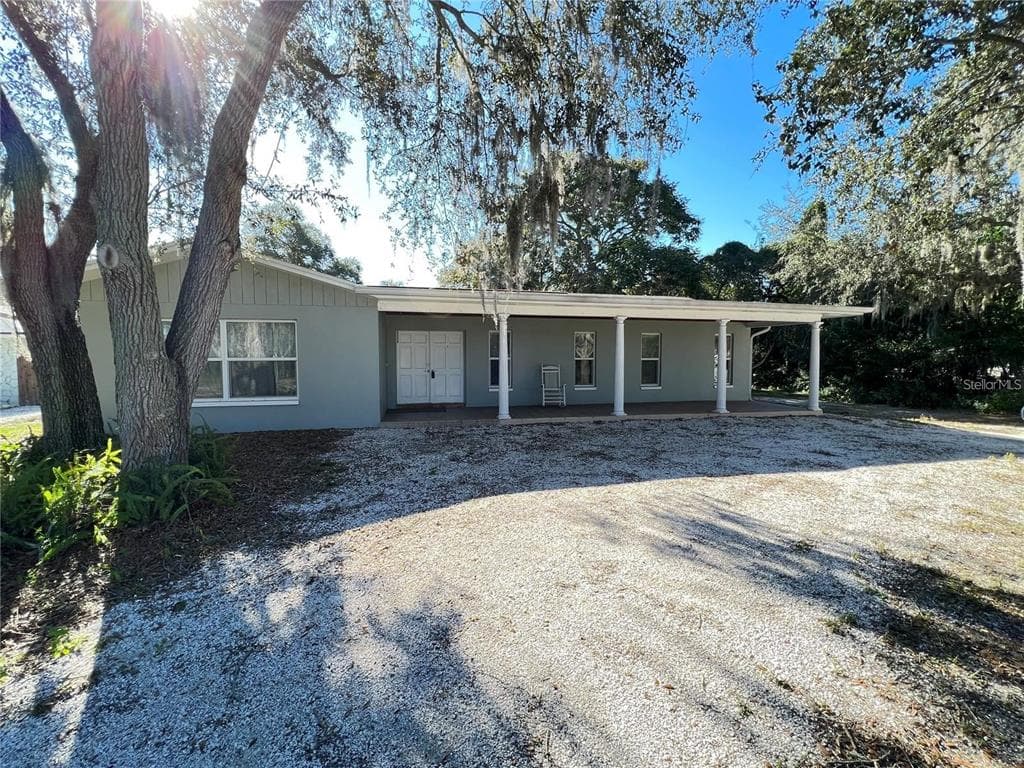 1804 NEBRASKA AVENUE PALM HARBOR, FL 34683