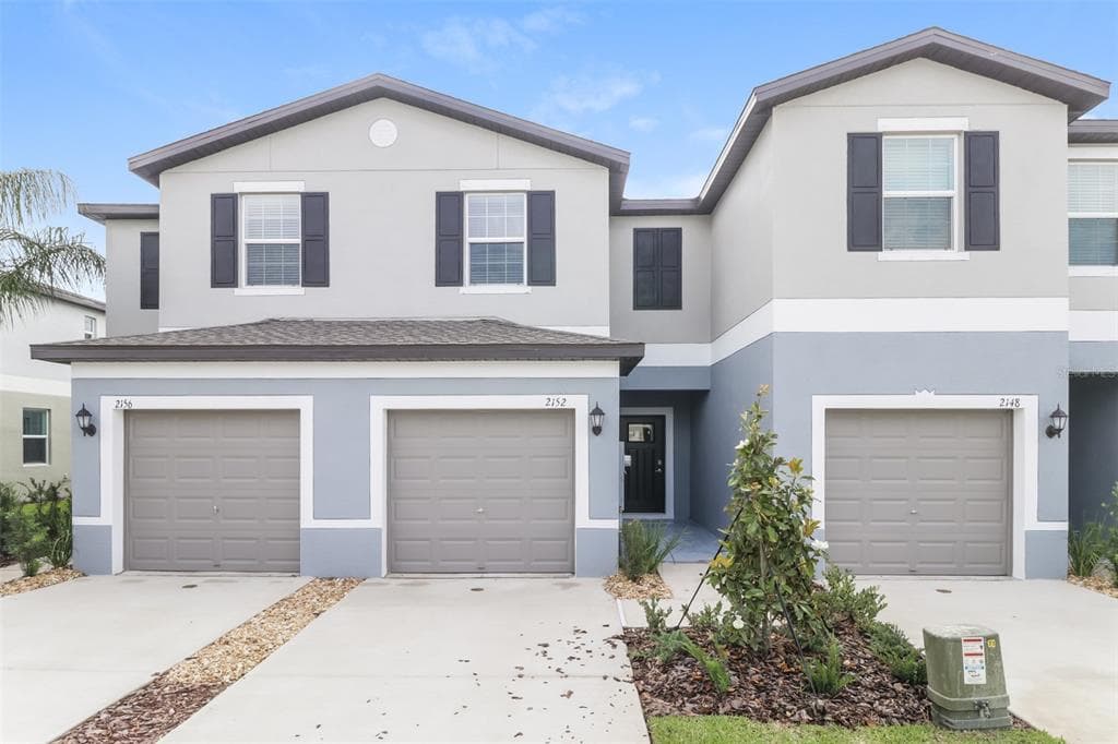 2152 AZURE VIEW WAY LUTZ, FL 33558