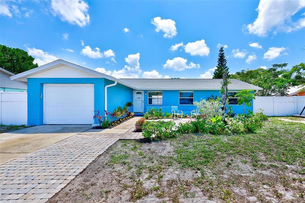 1907 12TH STREET SW LARGO, FL 33778