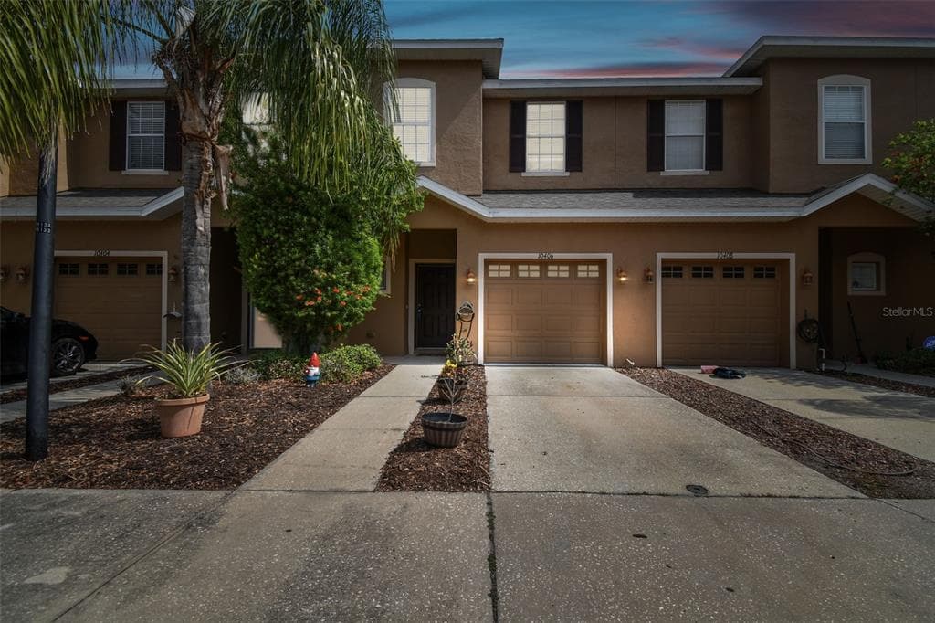 10406 TULIP FIELD WAY
