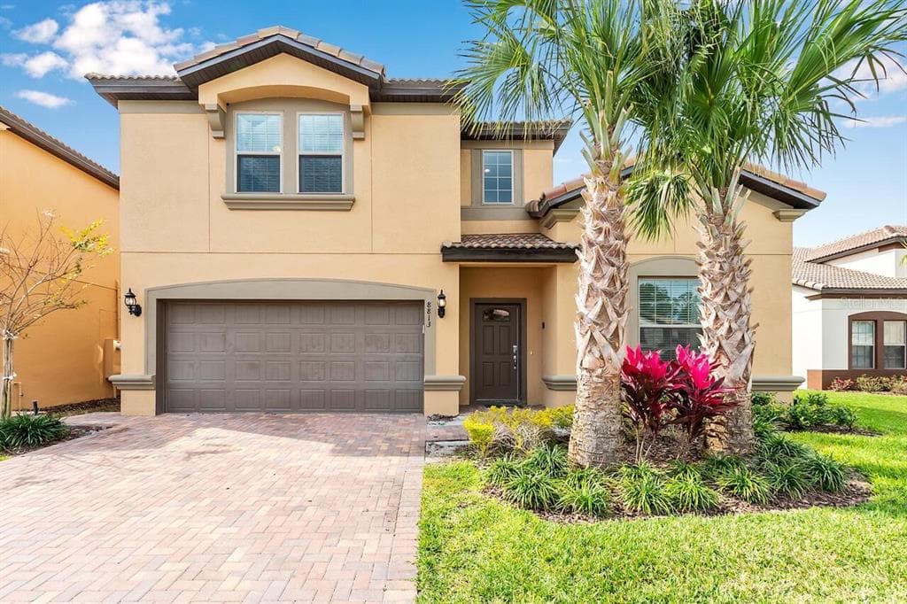 8813 BENGAL COURT KISSIMMEE, FL 34747