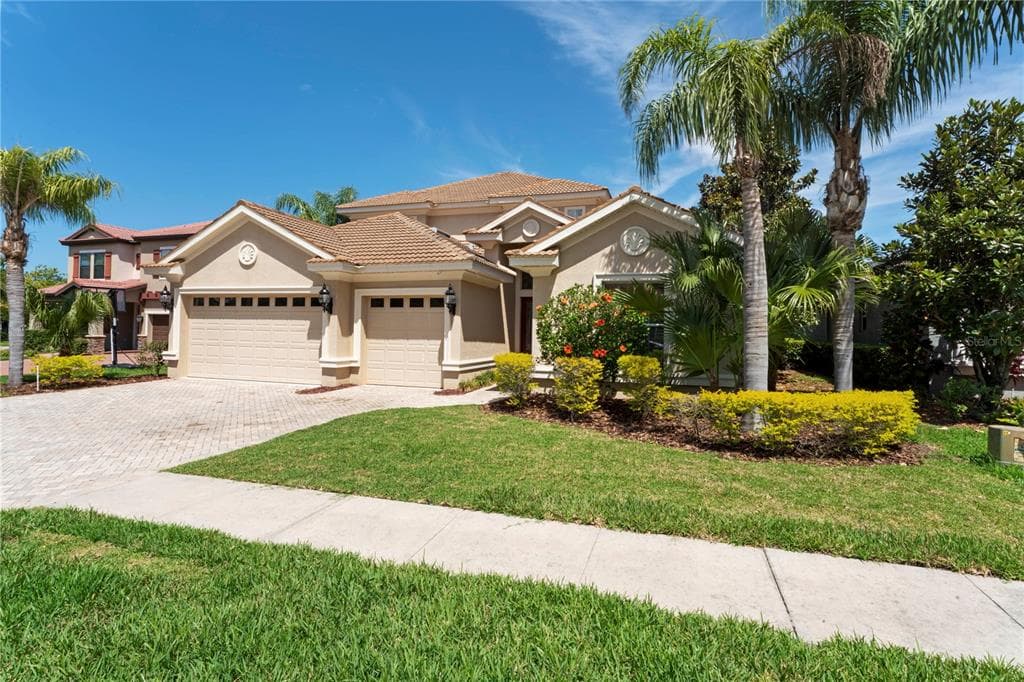4536 GRAND LAKESIDE DRIVE