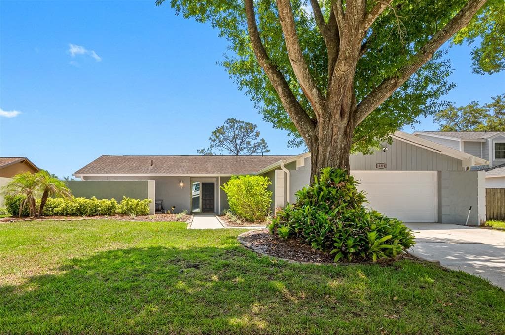16211 W COURSE DRIVE TAMPA, FL 33624