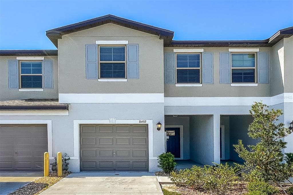 8492 DRUID OAKS LANE NEW PORT RICHEY, FL 34655