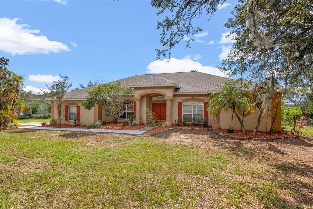 9843 WALLASTON DRIVE DADE CITY, FL 33525