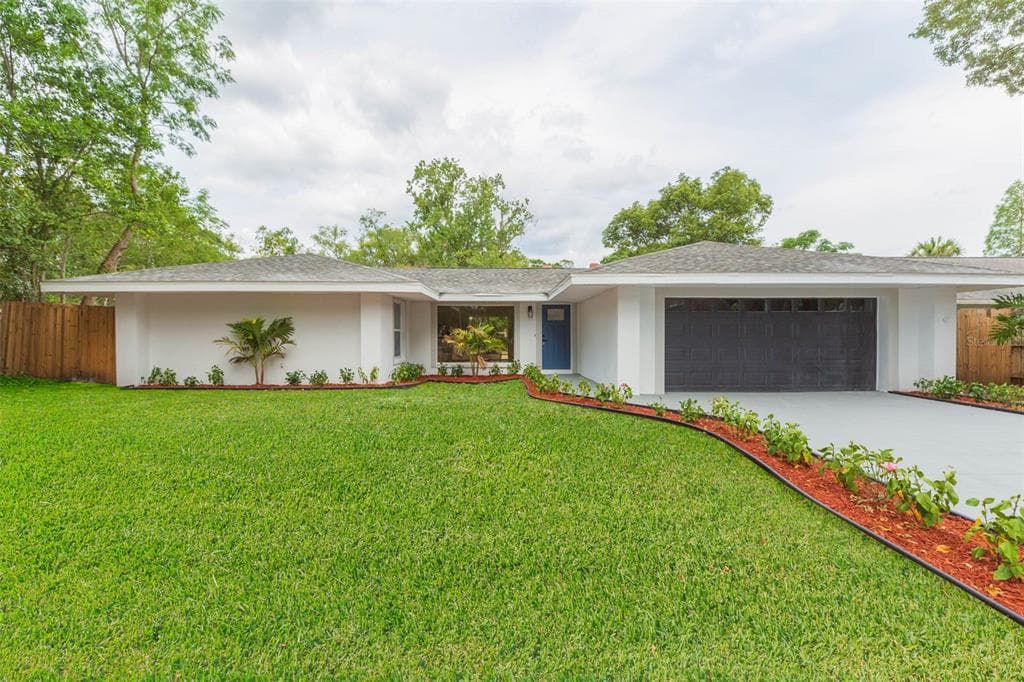 17819 SUNRISE DRIVE LUTZ, FL 33549