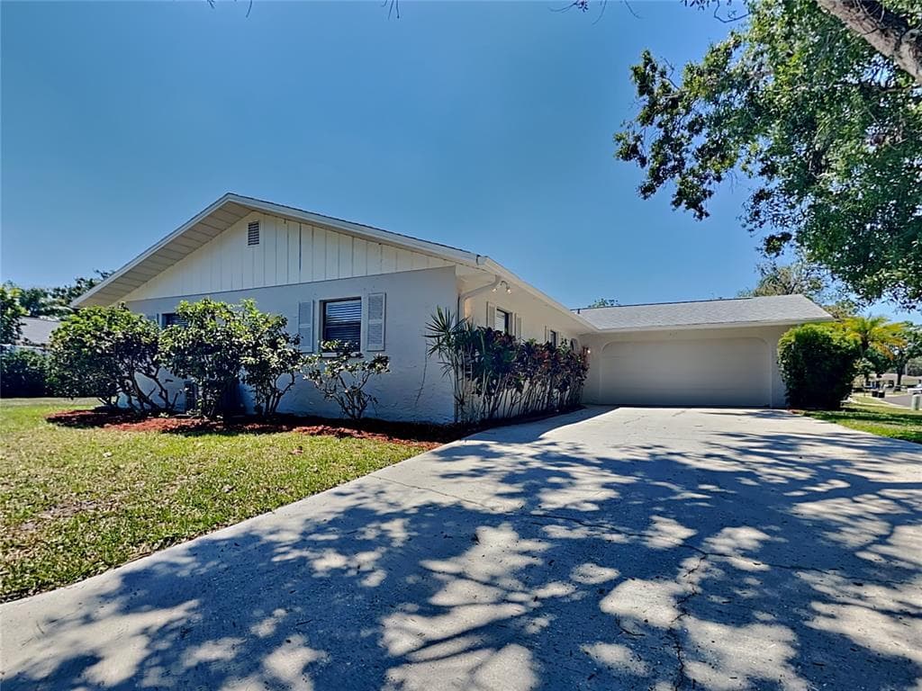 4918 ITHACA LANE SARASOTA, FL 34243