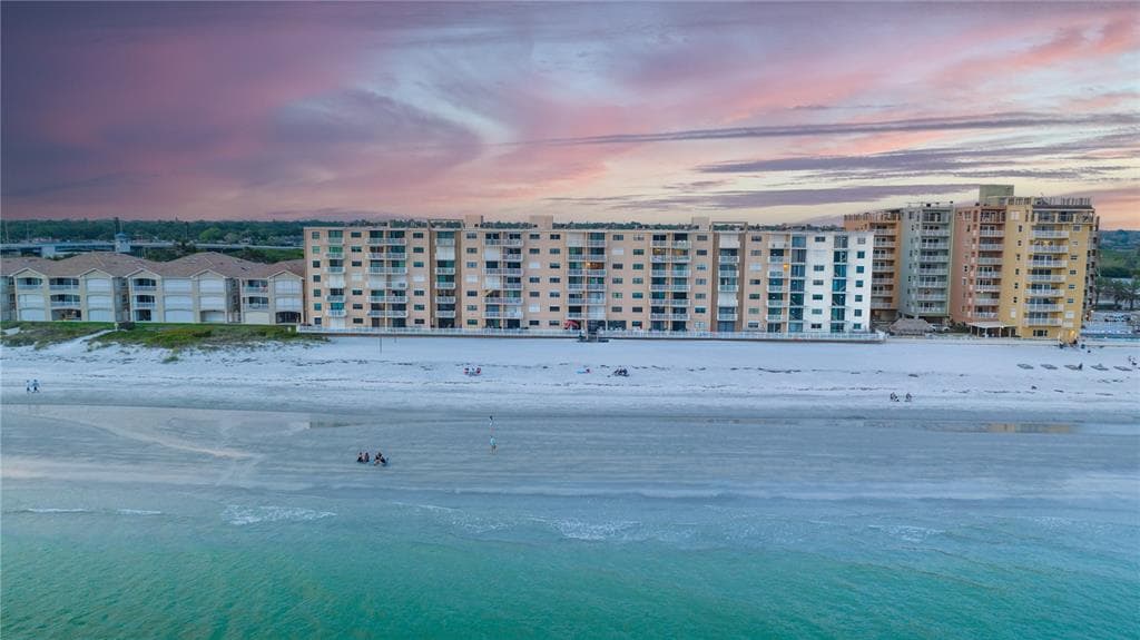 18650 GULF BOULEVARD UNIT 103 INDIAN SHORES, FL 33785