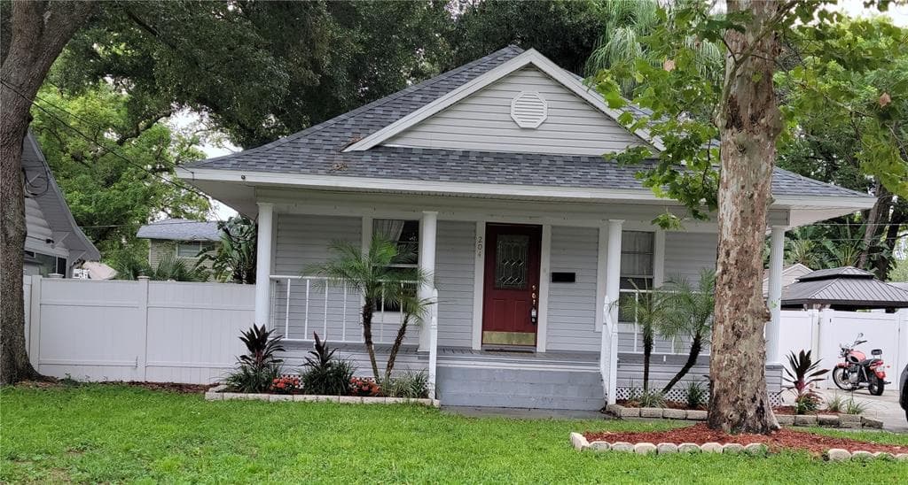 204 E JEAN STREET TAMPA, FL 33604