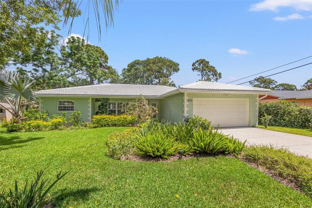 501 68TH AVENUE S ST PETERSBURG, FL 33705