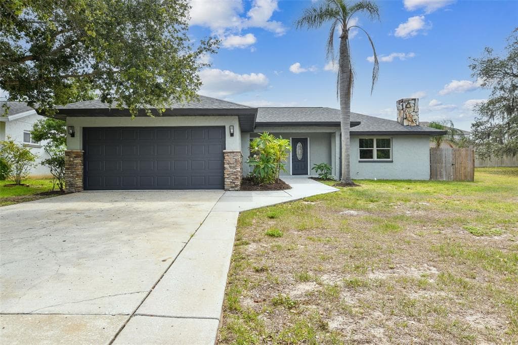 1000 PENINSULA AVENUE TARPON SPRINGS, FL 34689