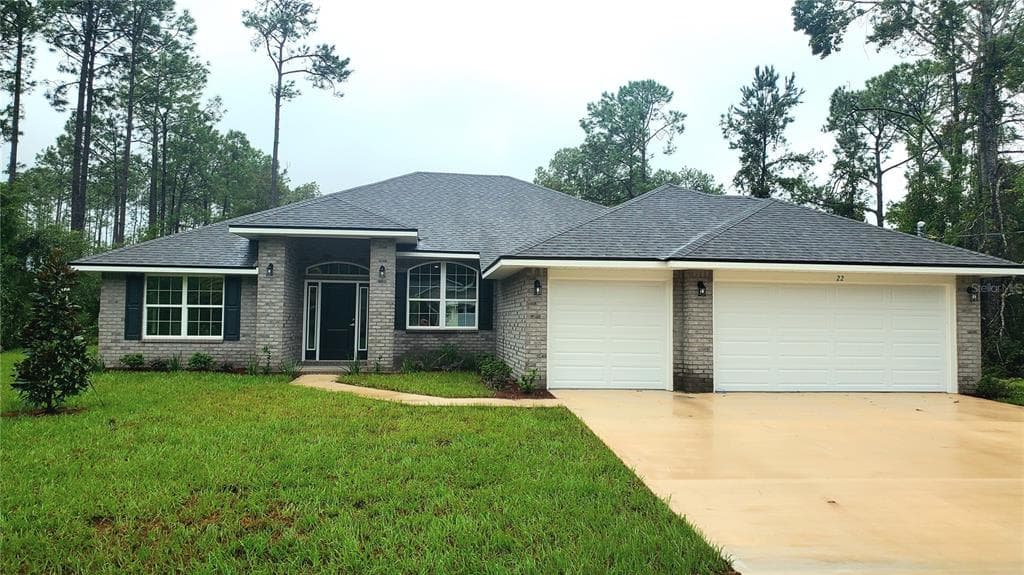 22 LLESTONE PATH PALM COAST, FL 32164