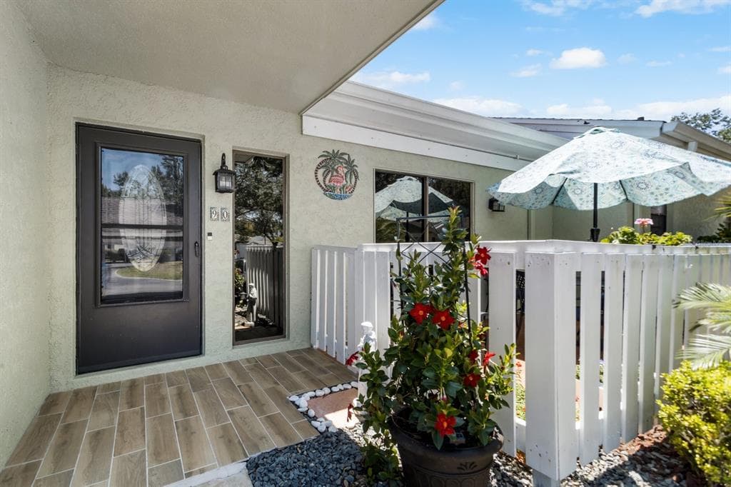 90 CYPRESS PLACE OLDSMAR, FL 34677
