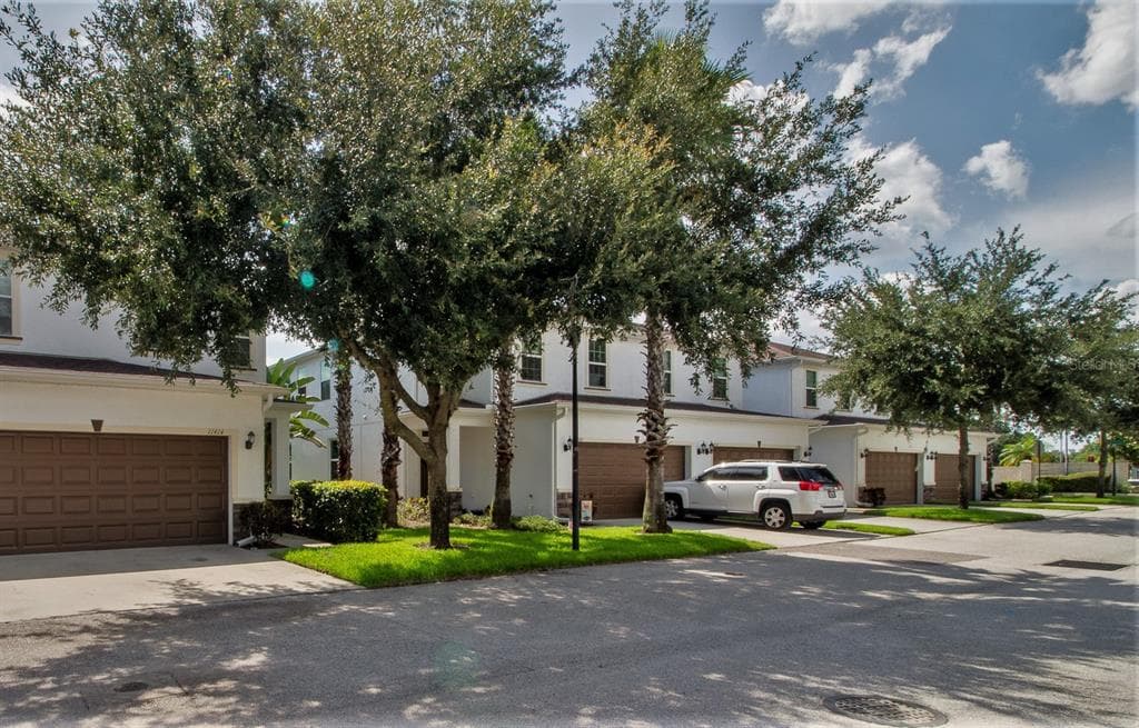 11504 MARBELLA TERRACE STREET TEMPLE TERRACE, FL 33637
