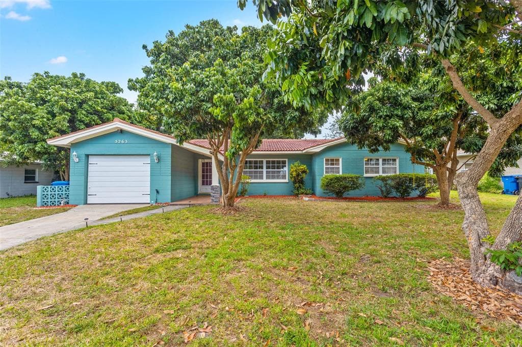 5263 32ND TERRACE N ST PETERSBURG, FL 33710