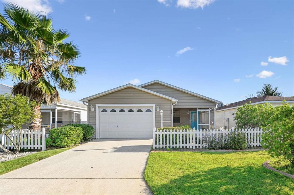 2389 SOUTHERN OAK STREET THE VILLAGES, FL 32162