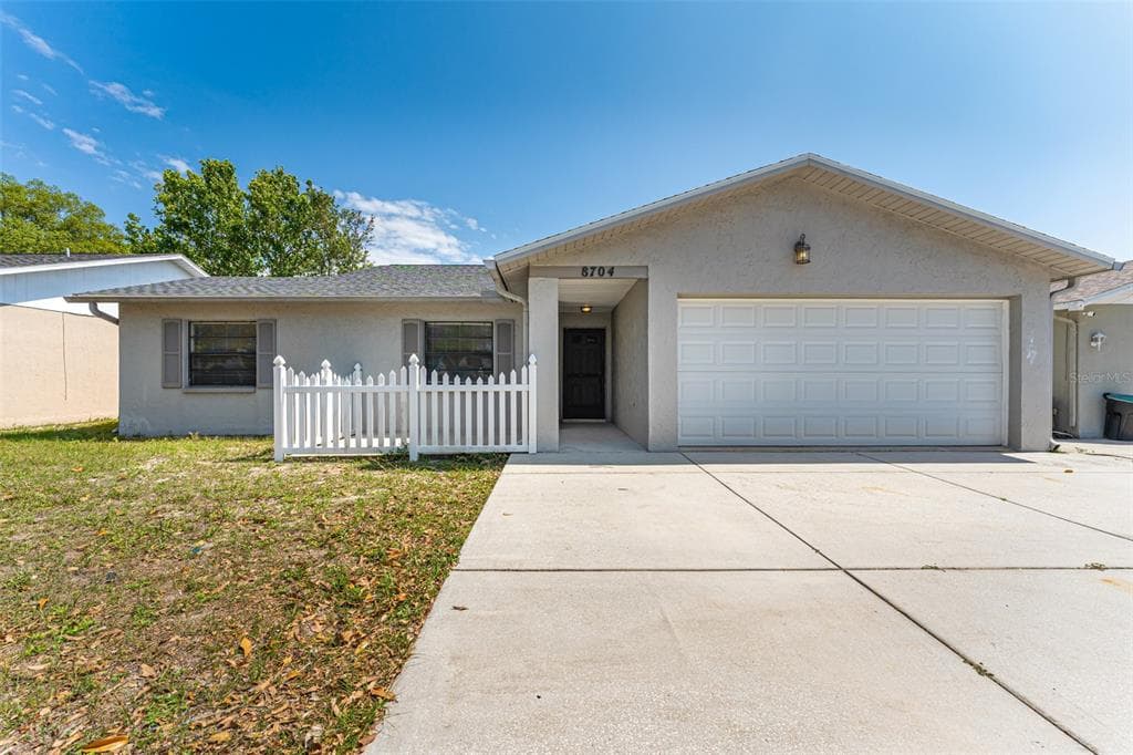 8704 HUNTSMAN LANE PORT RICHEY, FL 34668