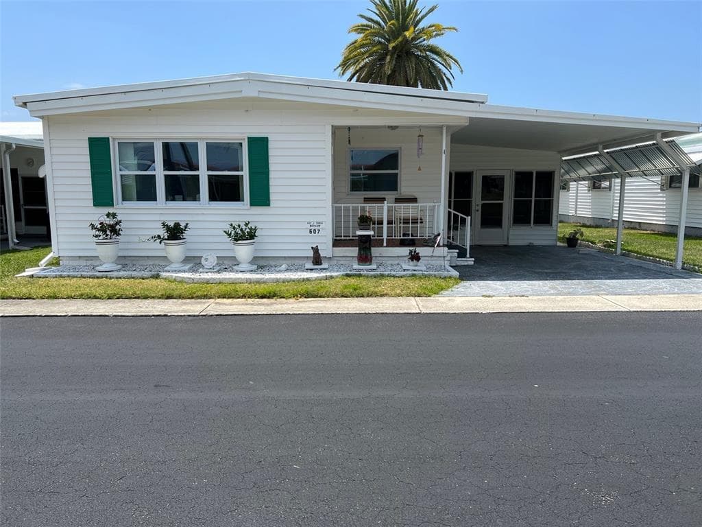 607 QUEEN PALM STREET UNIT 607 LARGO, FL 33778