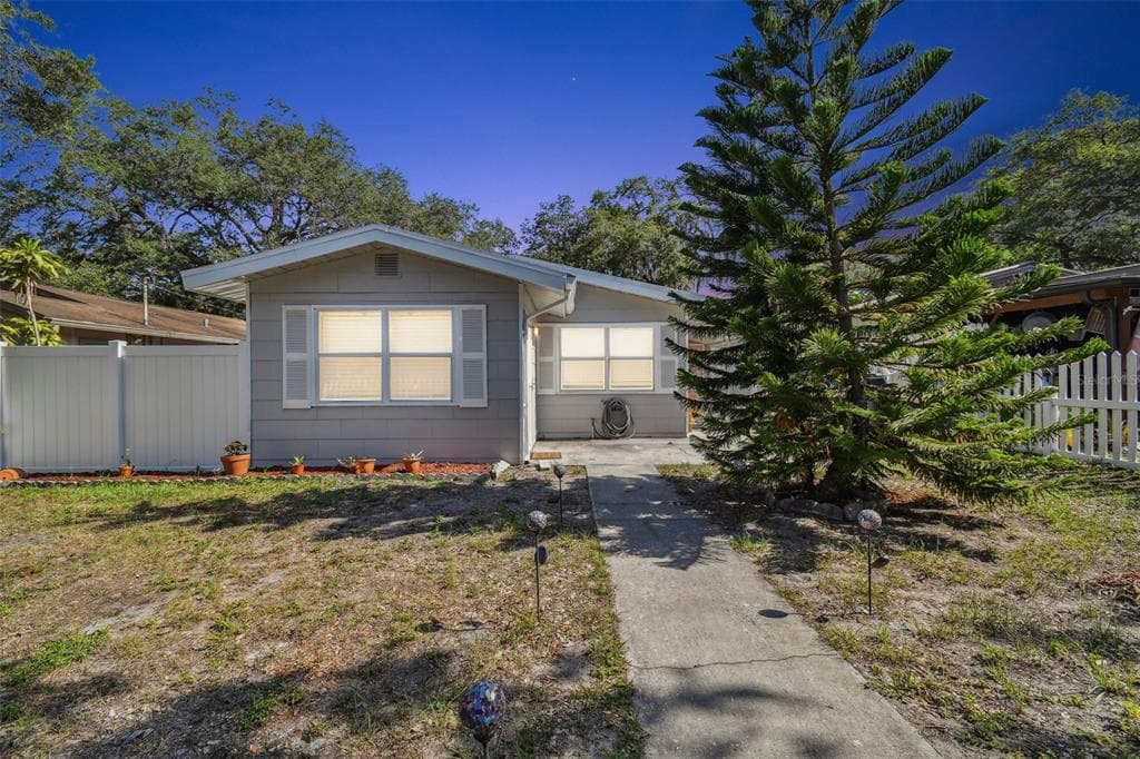 5155 40TH AVENUE N ST PETERSBURG, FL 33709